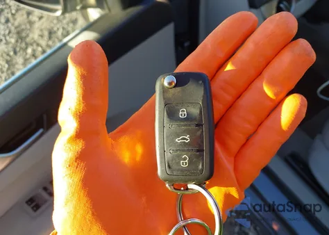 2015 Volkswagen Passat 1.8T Limited Edition z USA, uszkodzony, nr VIN 1VWAT7A34FC110583